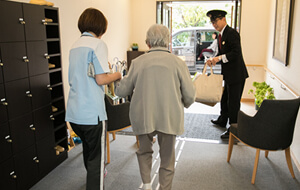 外部サービス利用型施設